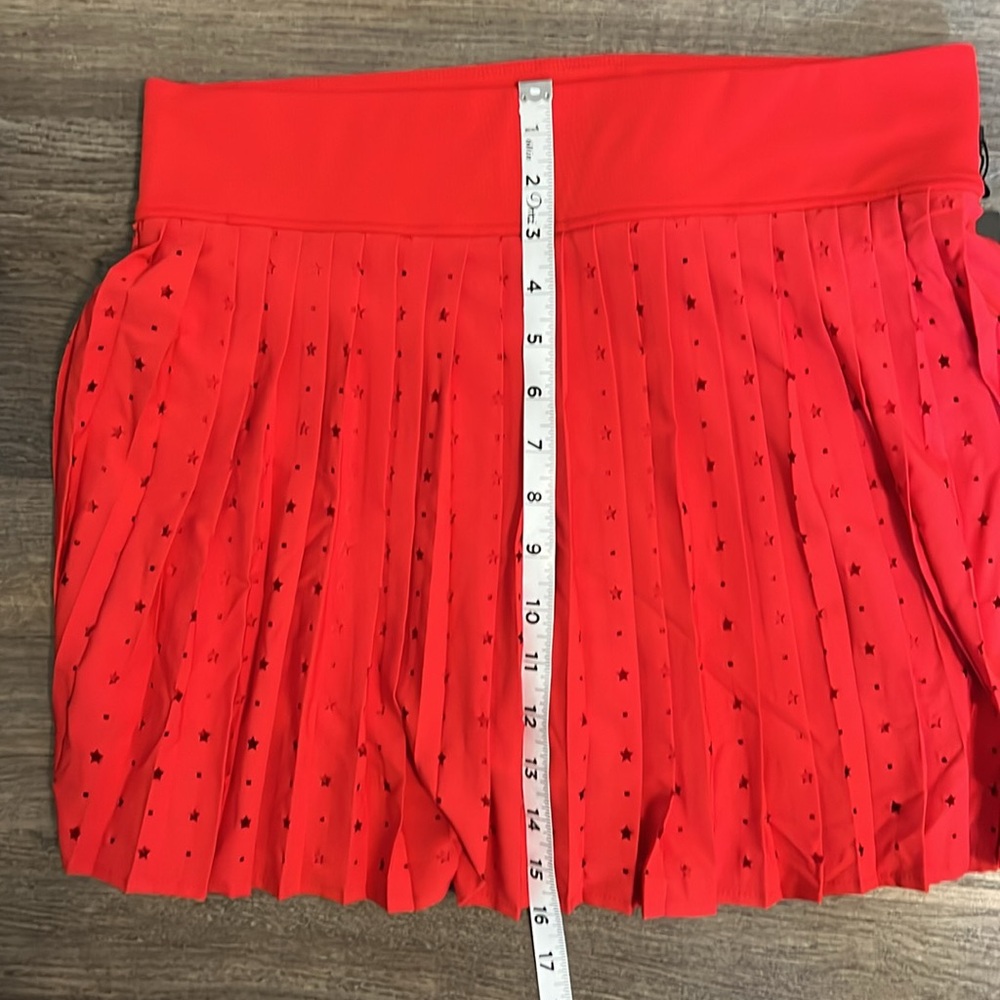 Thrive Red Pleated Pull On Skort with Star Details NEW - Large - Picture 7 of 11